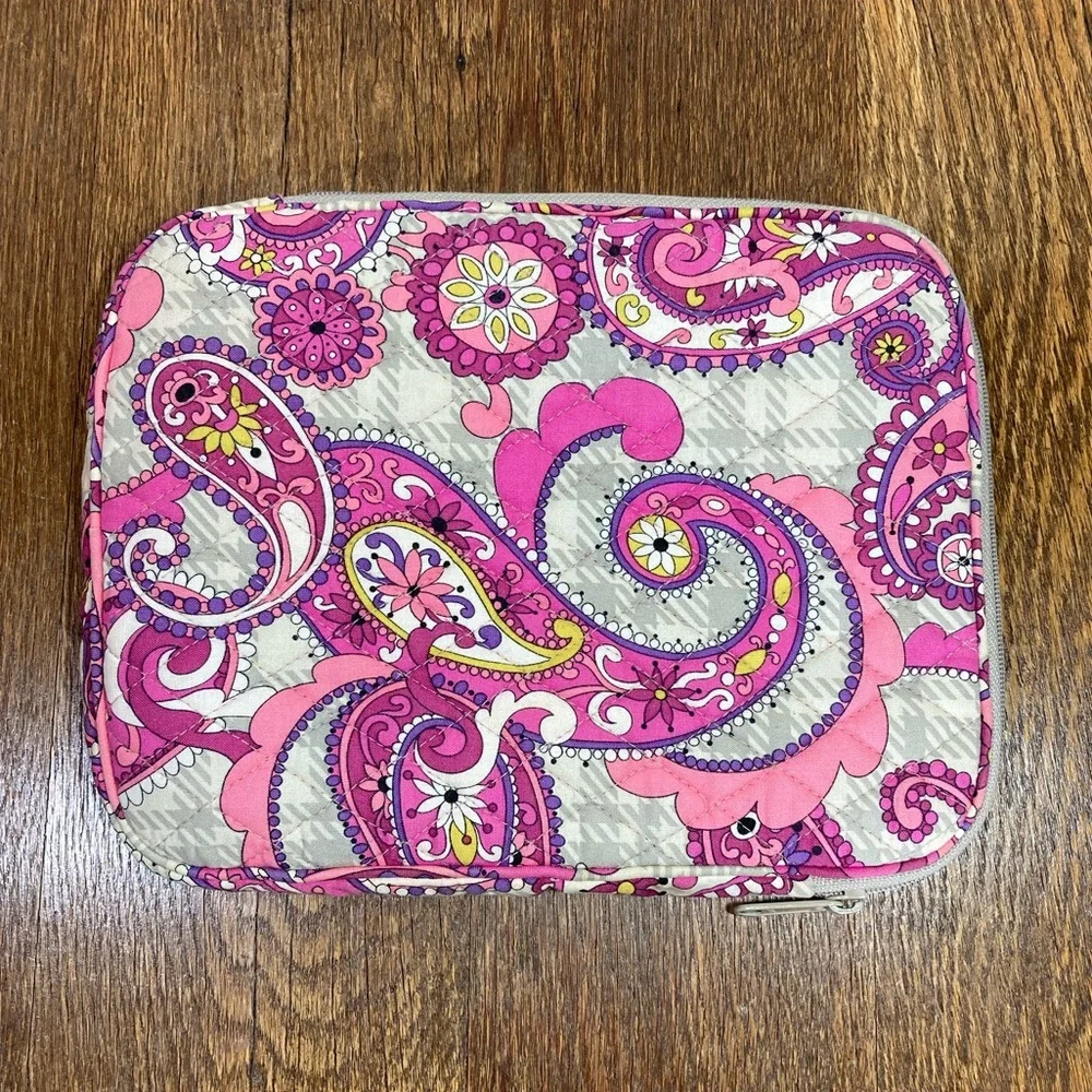 Vera Bradley Floral Tablet Sleeve Paisley Meets Plaid Ret Pattern approx 8x10”